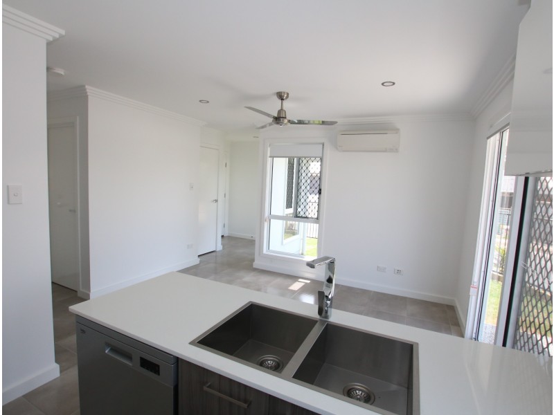 2/16 Waheed Street, Marsden QLD 4132