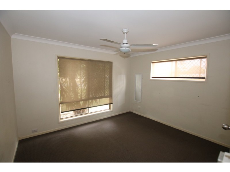 8 Kinchant Street, Marsden QLD 4132