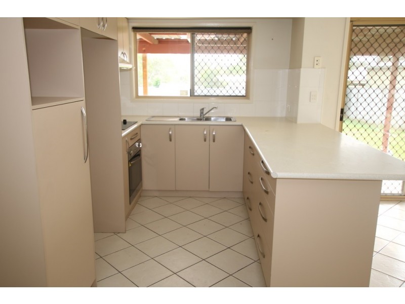 8 Kinchant Street, Marsden QLD 4132