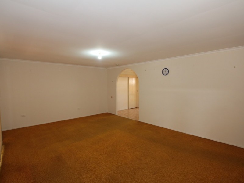 29 Kelvin St, Woodridge QLD 4114