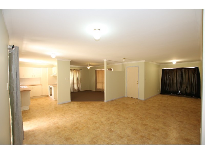 8 Lizda Street, Marsden QLD 4132