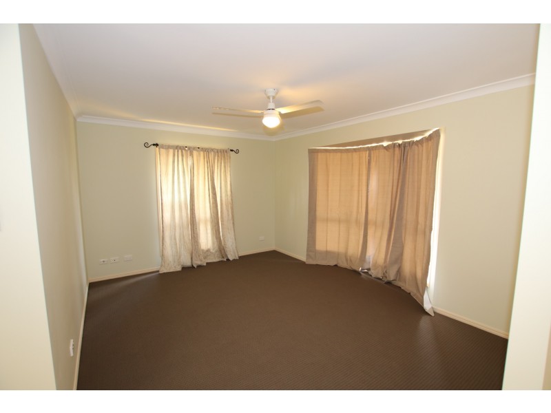 8 Lizda Street, Marsden QLD 4132
