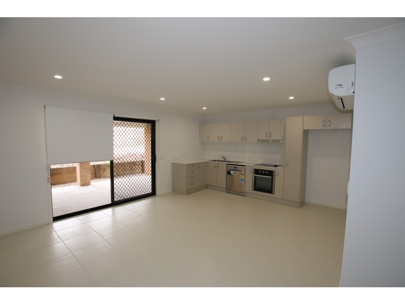1/16 Ryrie Court, Park Ridge QLD 4125