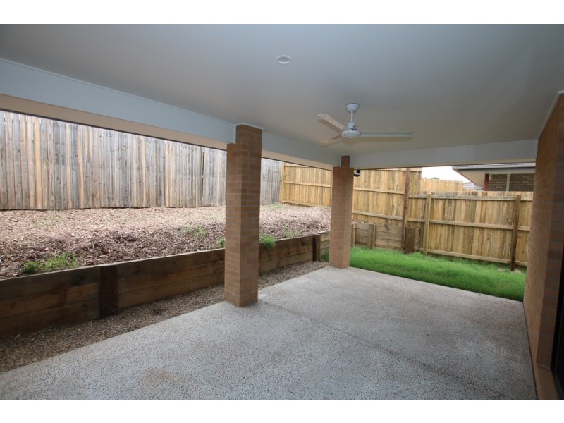 1/16 Ryrie Court, Park Ridge QLD 4125