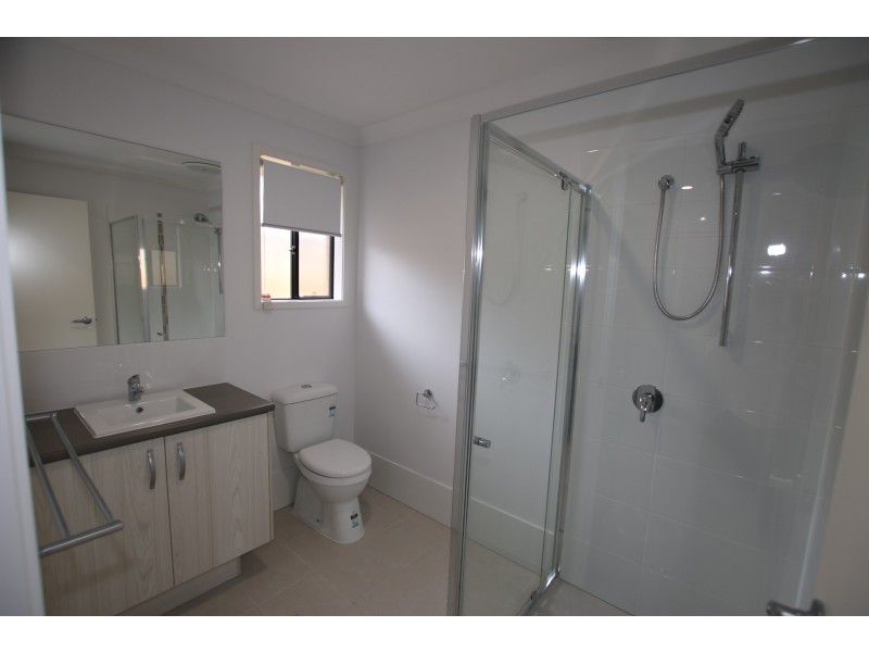 1/16 Ryrie Court, Park Ridge QLD 4125