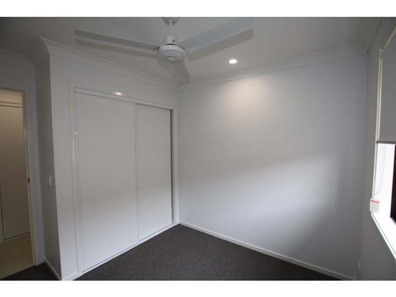 1/16 Ryrie Court, Park Ridge QLD 4125