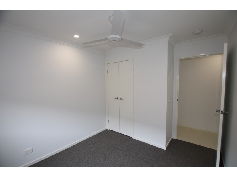 2/16 Ryrie Court, Park Ridge QLD 4125