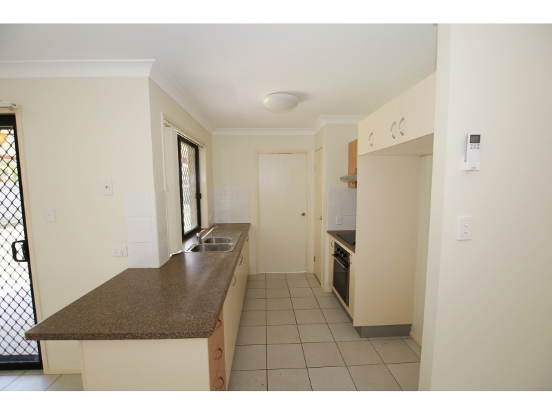 10 Broadway Ave, Marsden QLD 4132