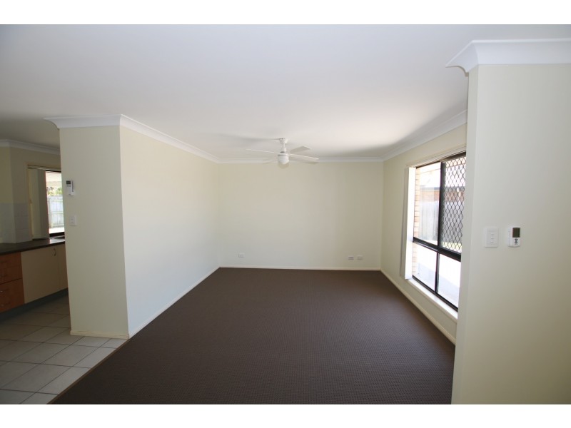 10 Broadway Ave, Marsden QLD 4132