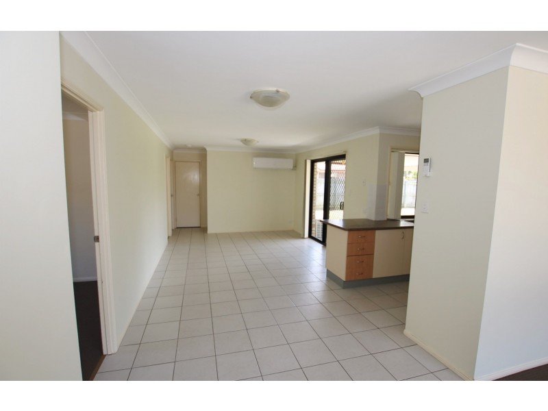 10 Broadway Ave, Marsden QLD 4132