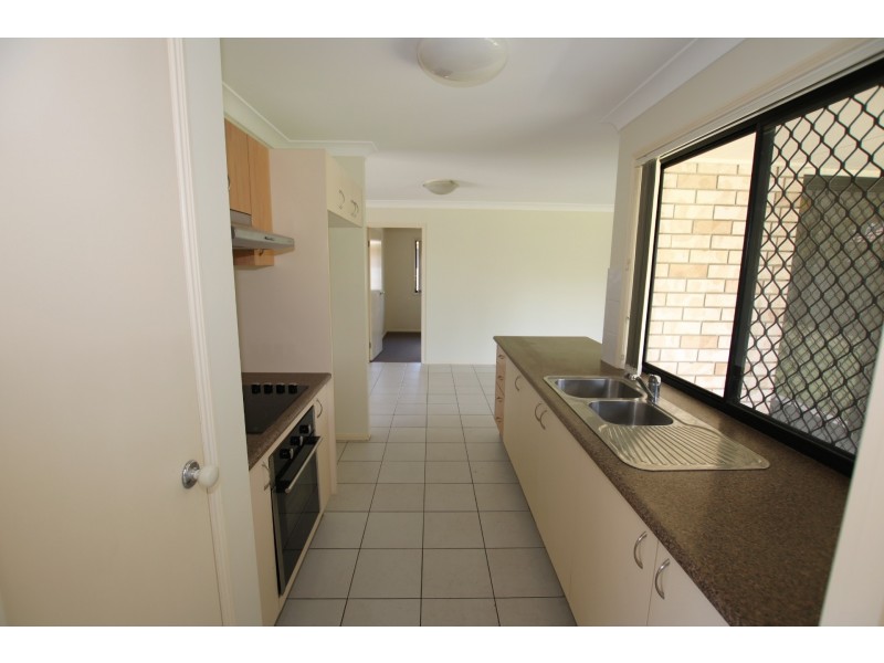 10 Broadway Ave, Marsden QLD 4132