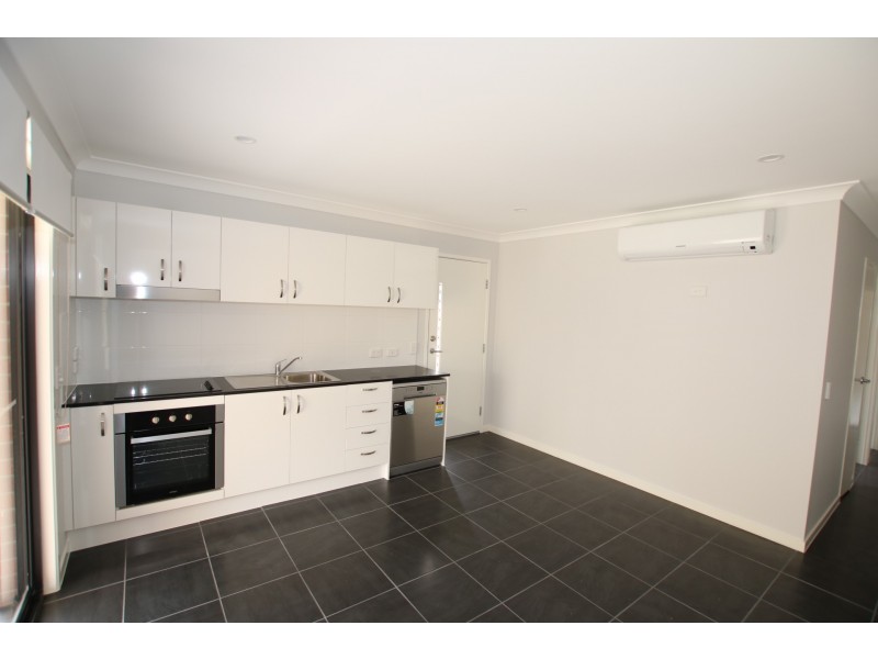 2/23 Ryrie Court, Park Ridge QLD 4125