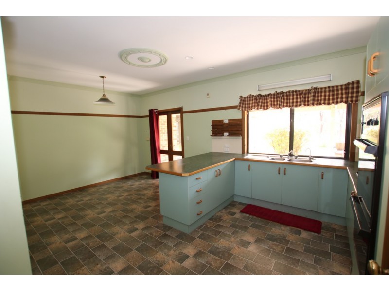 130 Loganview Road, Logan Reserve QLD 4133