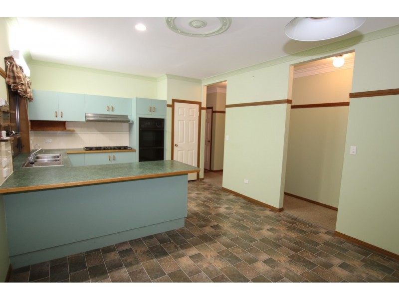 130 Loganview Road, Logan Reserve QLD 4133