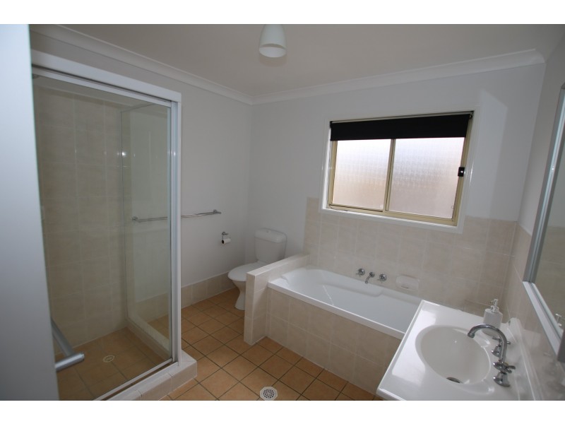 38 Allenby Drive, Meadowbrook QLD 4131