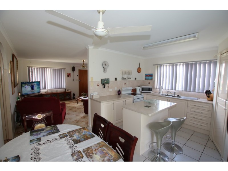 70 Ellen Street, Kingston QLD 4114