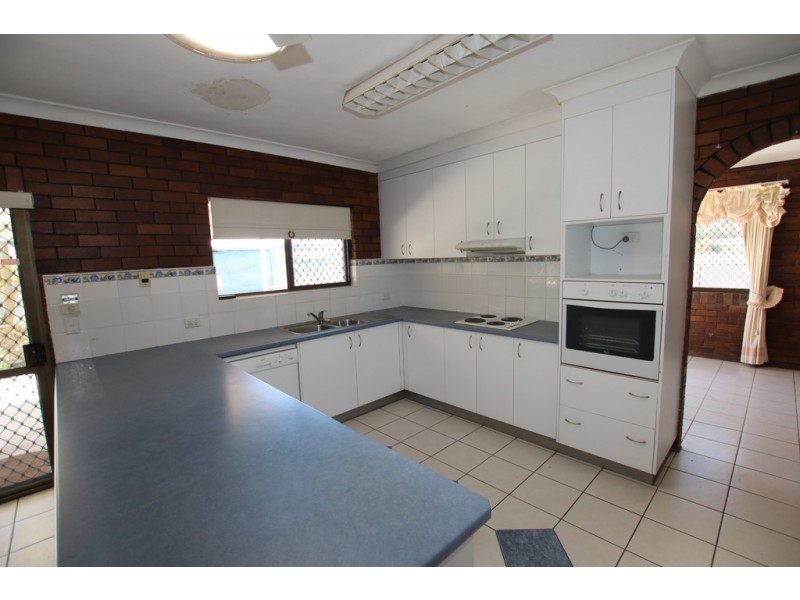 38 Evergreen Ave, Loganlea QLD 4131