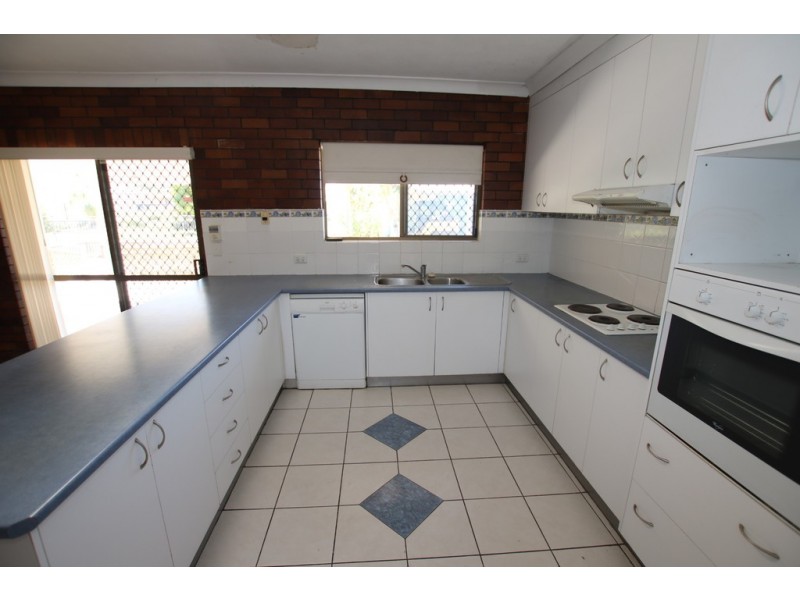 38 Evergreen Ave, Loganlea QLD 4131