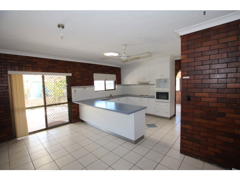 38 Evergreen Ave, Loganlea QLD 4131