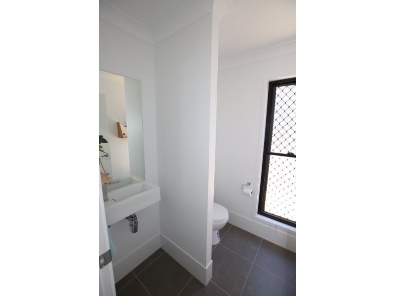 8 Killara Boulevard, Logan Reserve QLD 4133