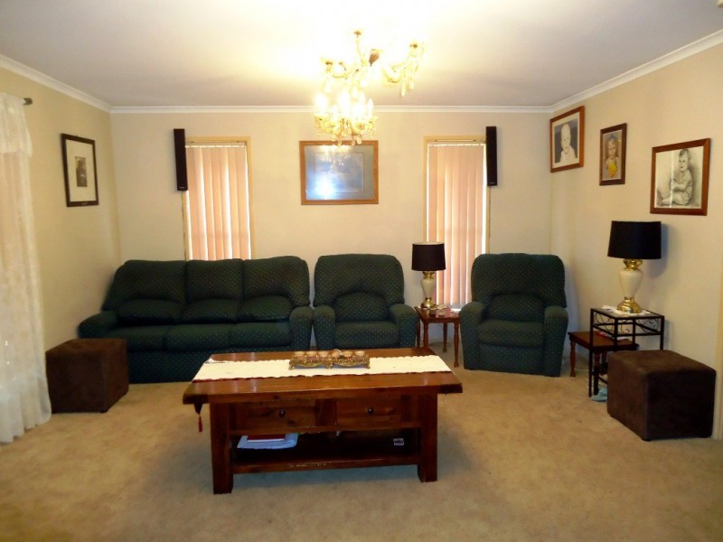 32 Brushbox Street, Crestmead QLD 4132