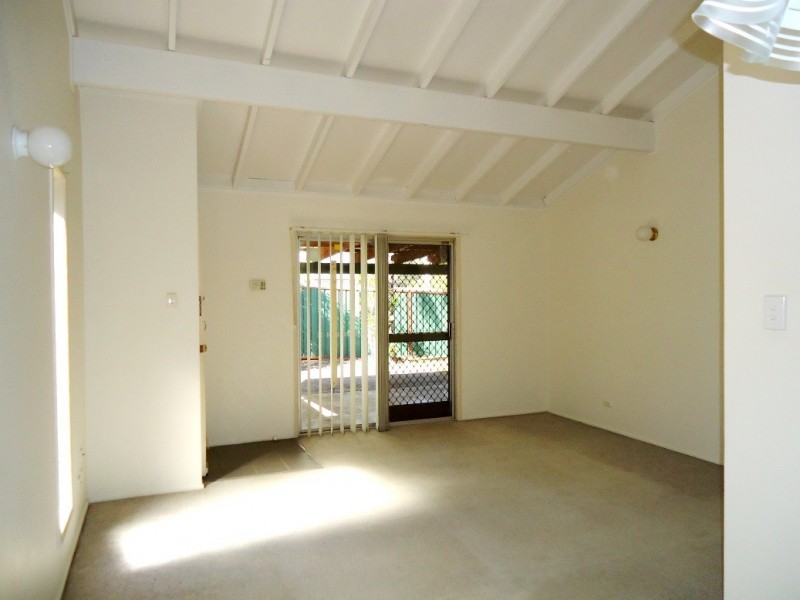 12 Forestwood Street, Crestmead QLD 4132