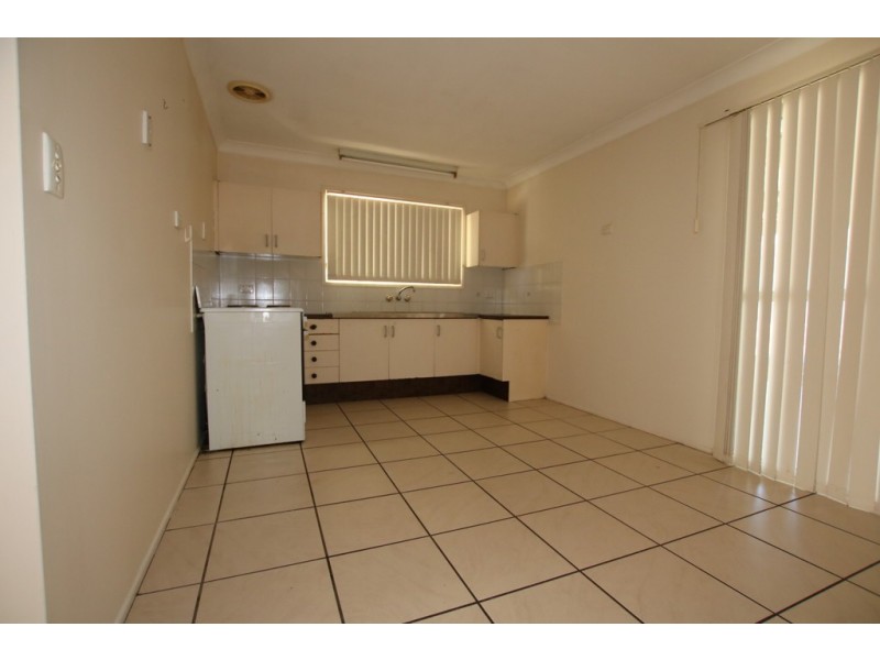27 Bushlark Street, Crestmead QLD 4132
