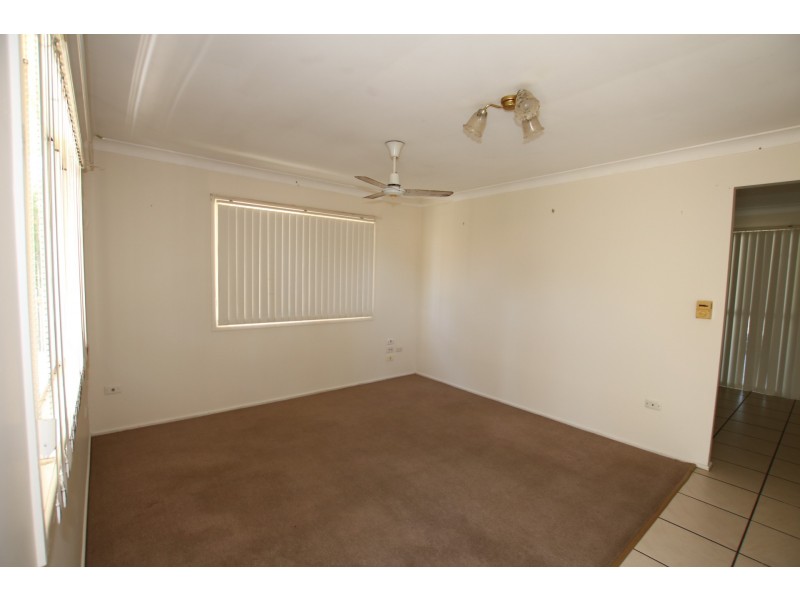 27 Bushlark Street, Crestmead QLD 4132