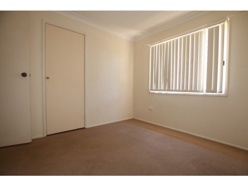27 Bushlark Street, Crestmead QLD 4132