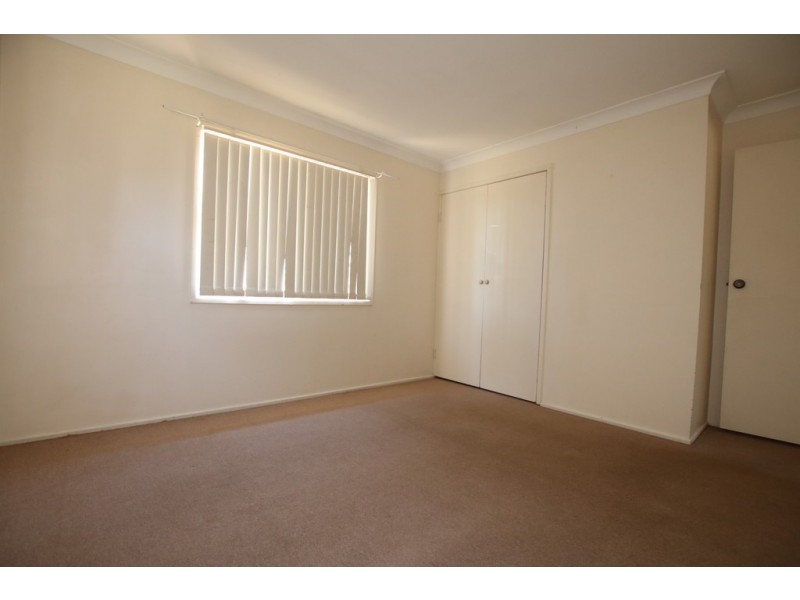 27 Bushlark Street, Crestmead QLD 4132