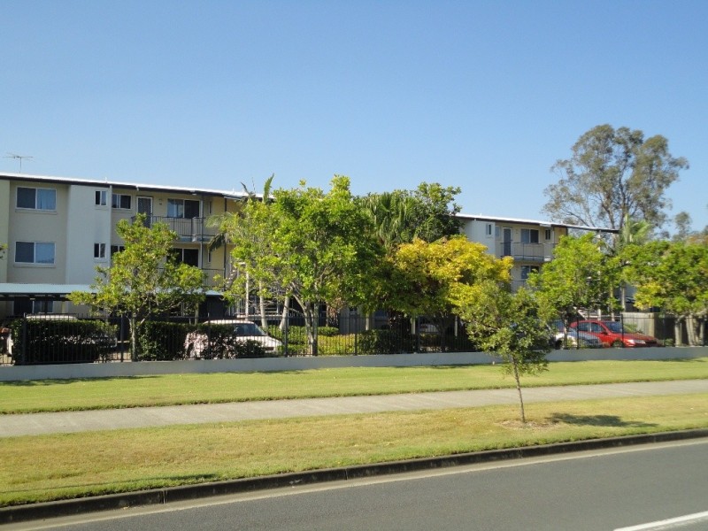 44-66 University Drive, Meadowbrook QLD 4131