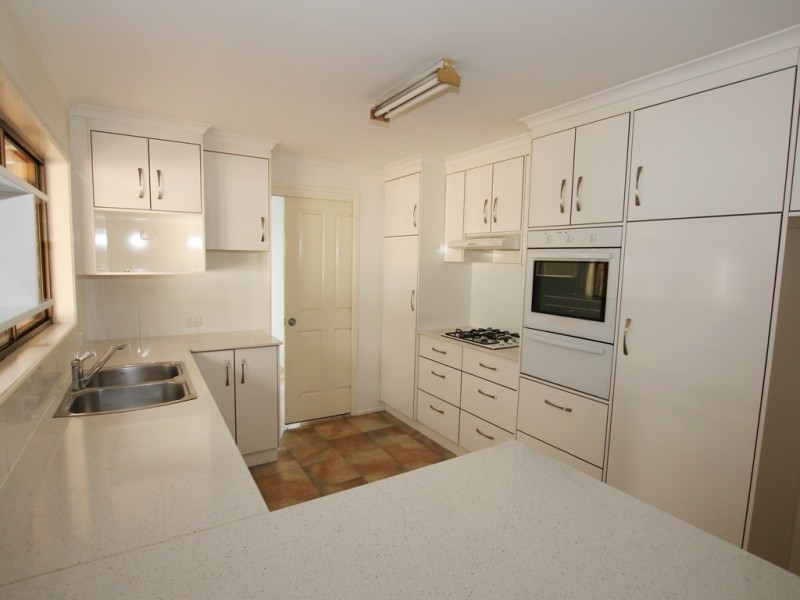 27 Cypress Drive, Marsden QLD 4132