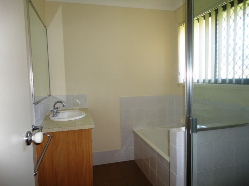 67 Haig Road, Loganlea QLD 4131