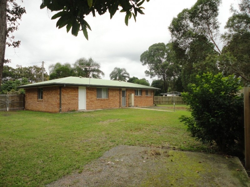 6 Roslyn Court, Loganlea QLD 4131