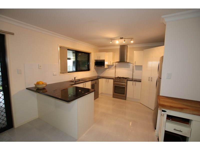 27 Moxey Street, Marsden QLD 4132