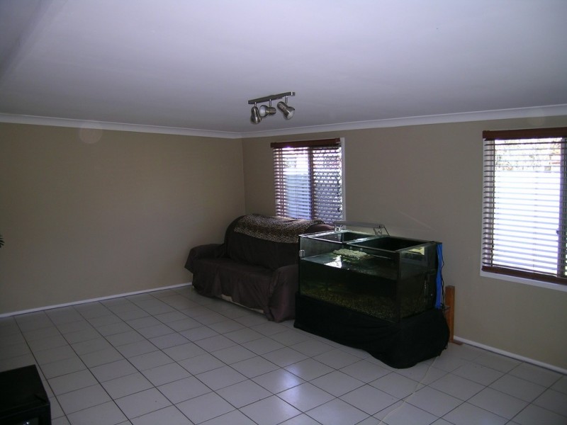 21 Meranti Street, Crestmead QLD 4132