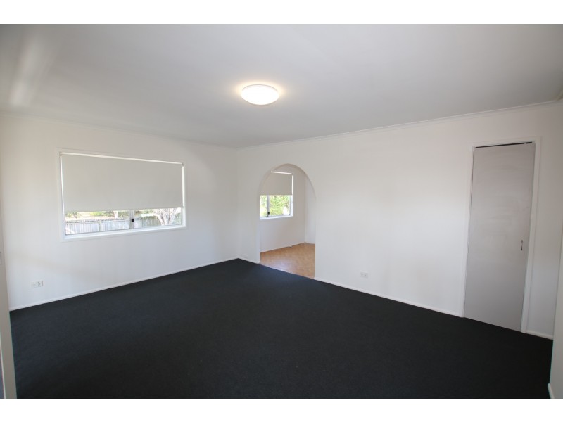 8 Mark Lane, Waterford West QLD 4133