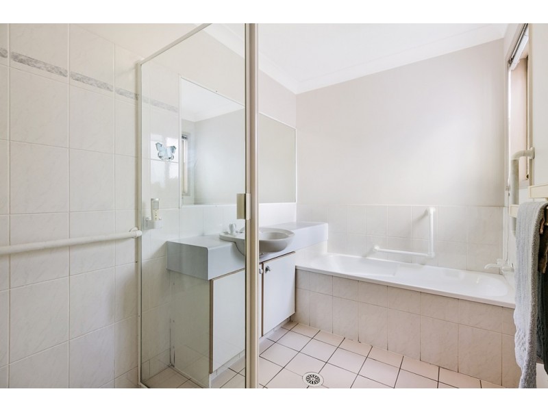 2 Lansdown Road, Waterford West QLD 4133