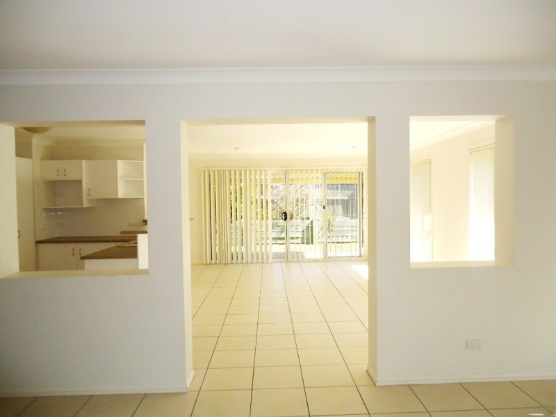5 Ella Court, Marsden QLD 4132