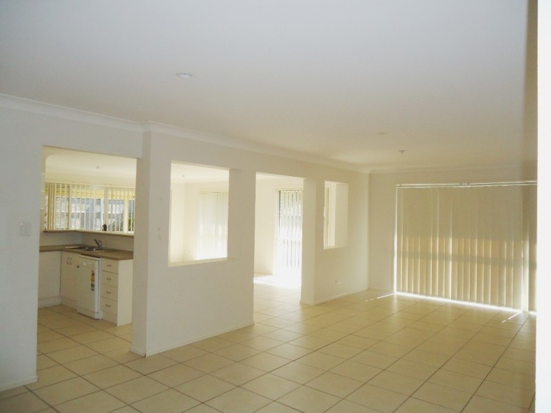 5 Ella Court, Marsden QLD 4132