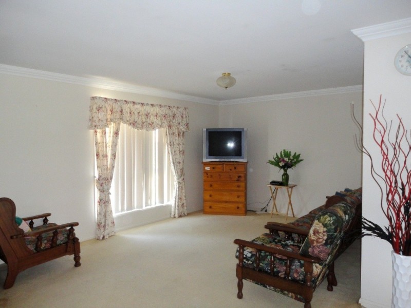 7 Chasbet Street, Marsden QLD 4132