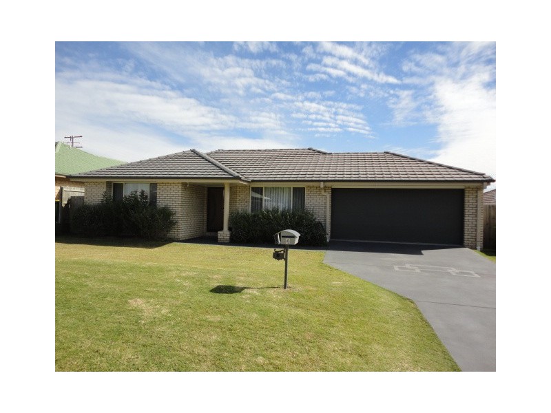 4 Lorikeet Way, Crestmead QLD 4132