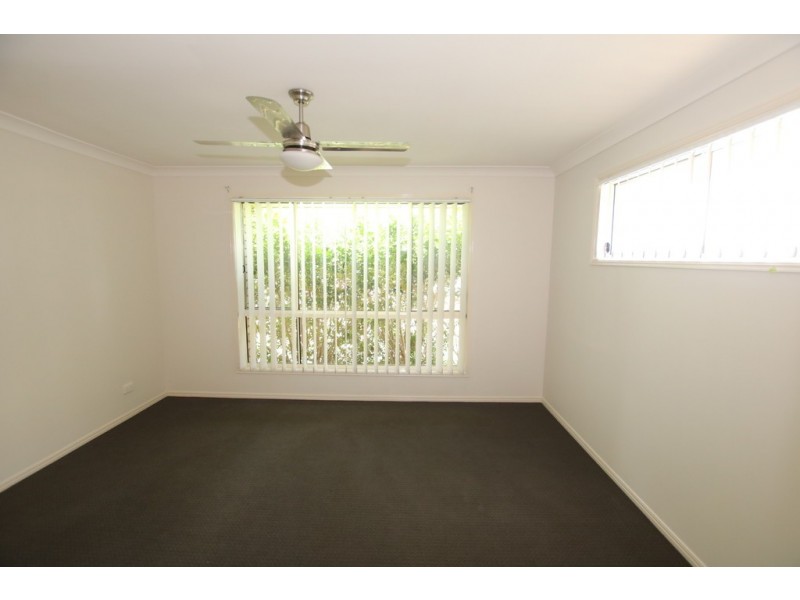 4 Lorikeet Way, Crestmead QLD 4132