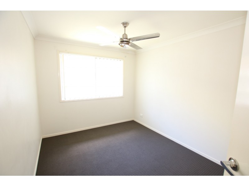 4 Lorikeet Way, Crestmead QLD 4132