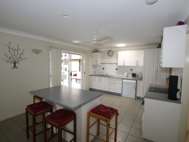 16 Lake Wivenhoe Court, Logan Reserve QLD 4133