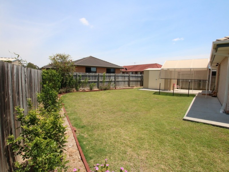 16 Lake Wivenhoe Court, Logan Reserve QLD 4133