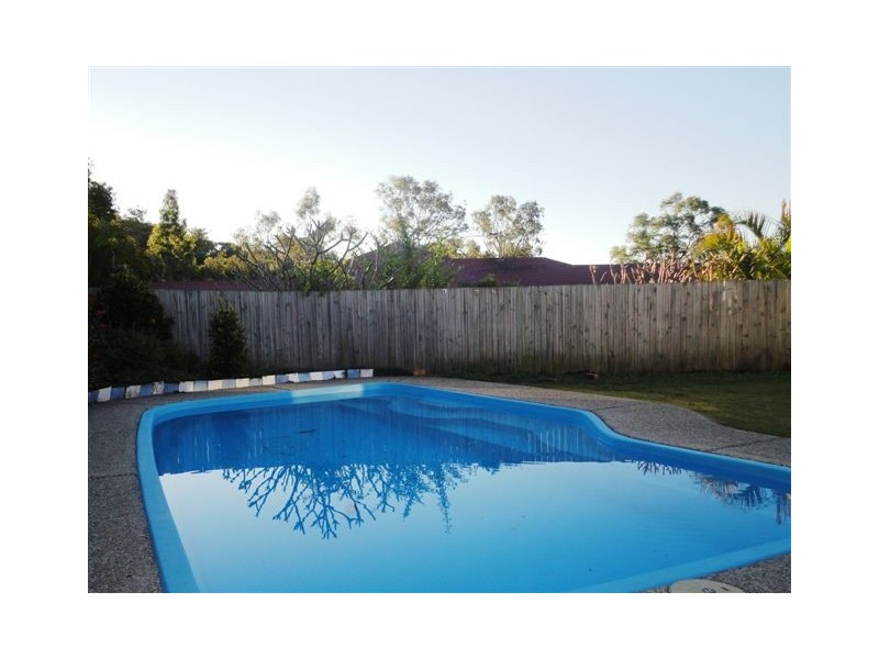 22 Kings Row, Edens Landing QLD 4207