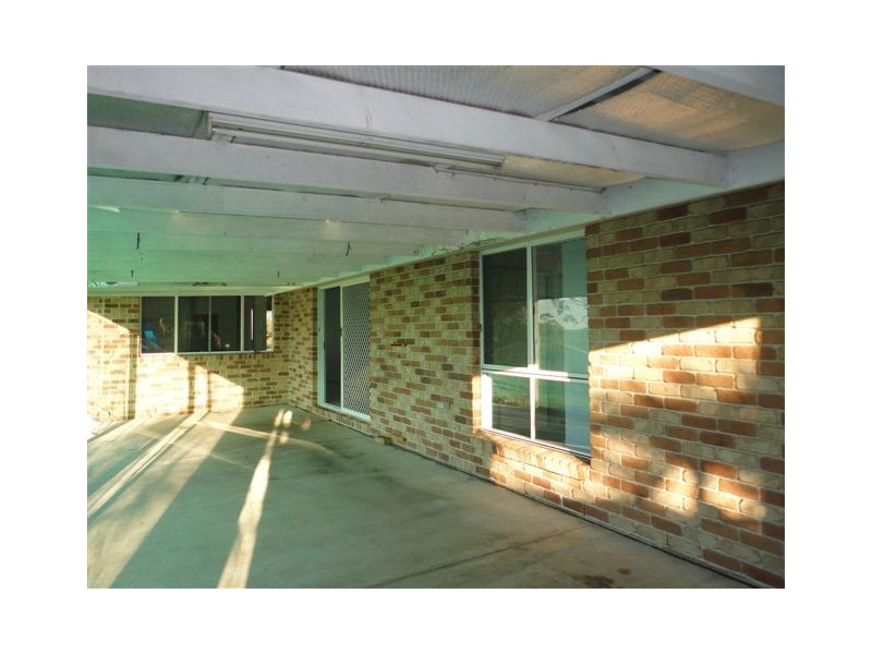 22 Kings Row, Edens Landing QLD 4207