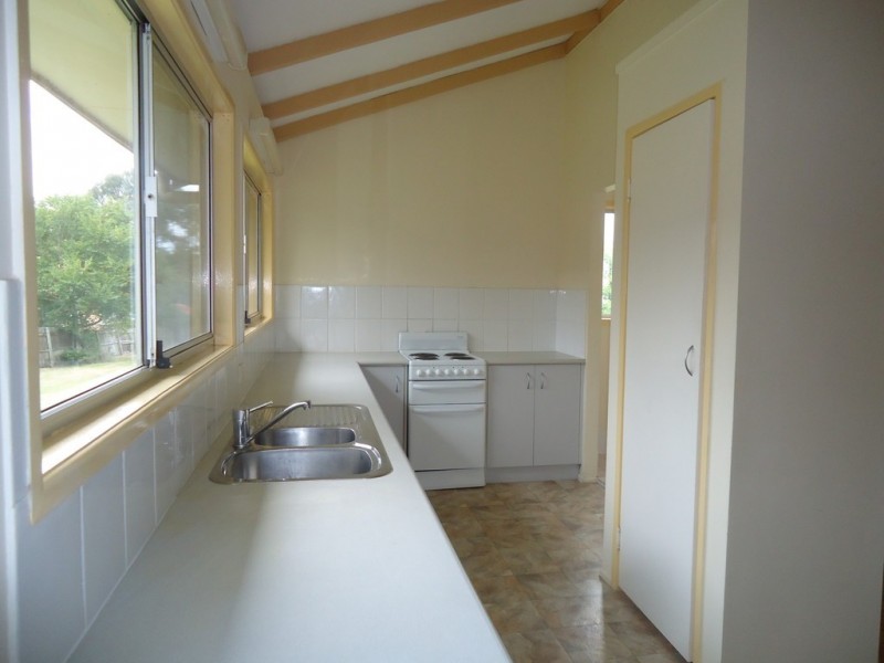 4 Tingi Avenue, Tanah Merah QLD 4128
