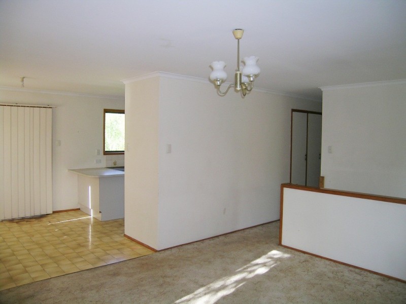 11 Redwood Street, Marsden QLD 4132